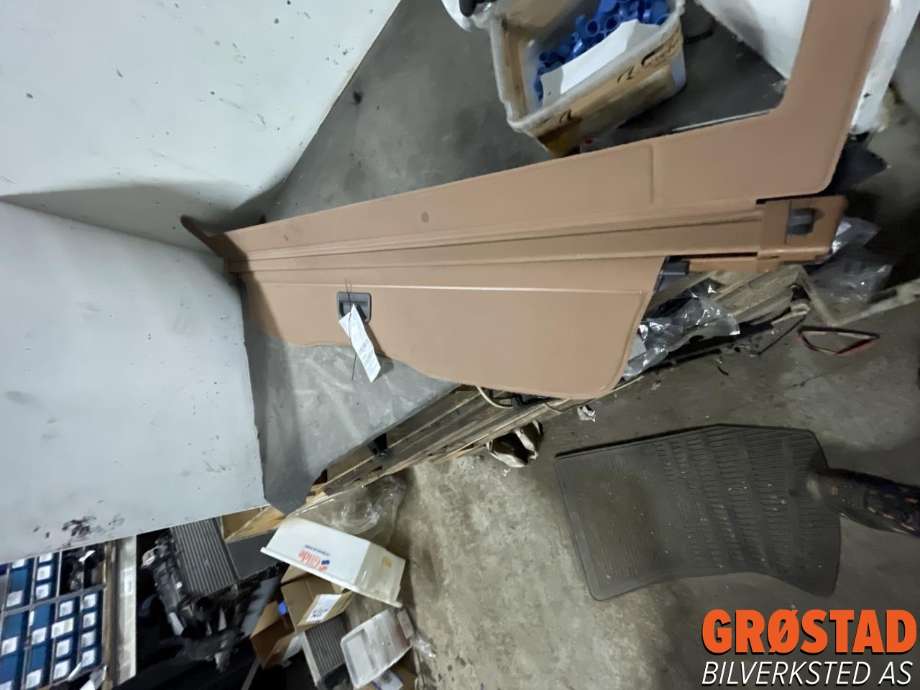 Bagasjerom rollon til Porsche Cayenne 2007-2010 (Fase 2) (9PA) (9PA) (955 551 774 00 6R5|955 551 774 00|)