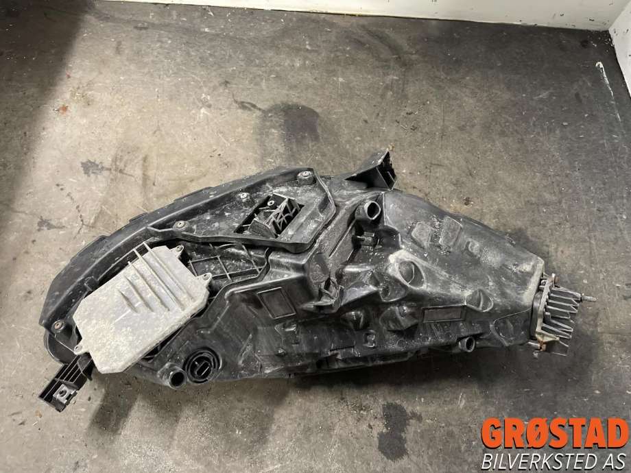 Frontlykt venstre full-LED til Tesla Model 3 2018-2023 (Fase 1)