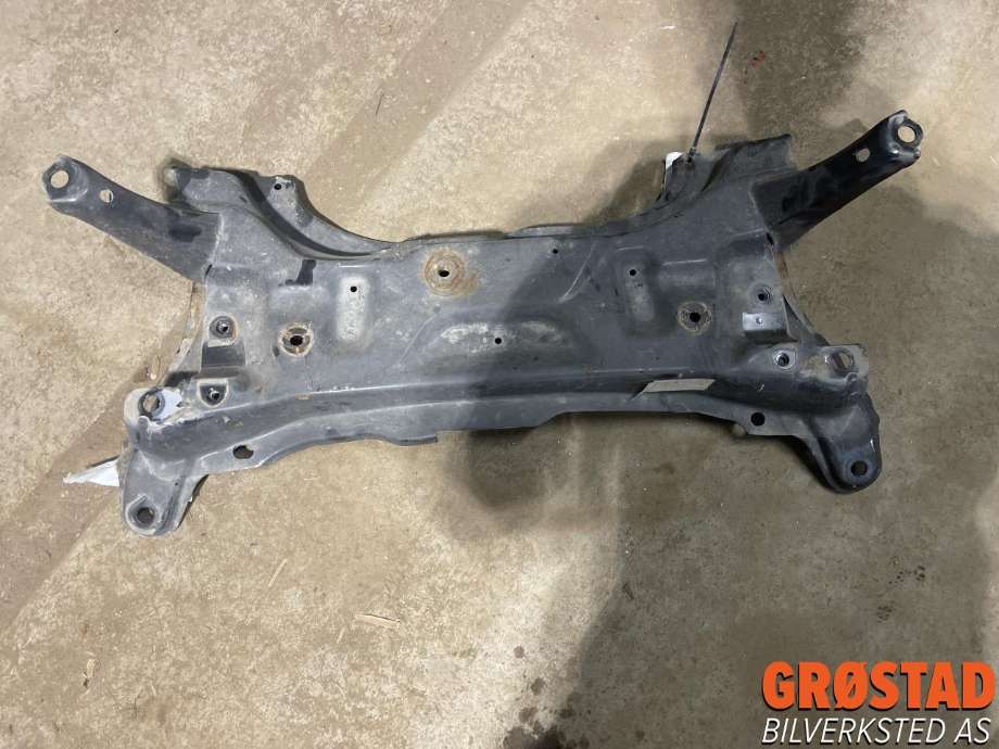 Travers foran hoved til Toyota Yaris, 2014-2020 (Type III, Fase 2)  (512010D106)