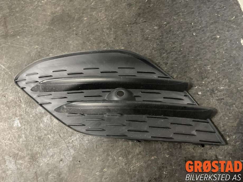 Grill venstre til Mercedes CLA, 2019-->> (C118) (C118) (A 118 885 43 01)