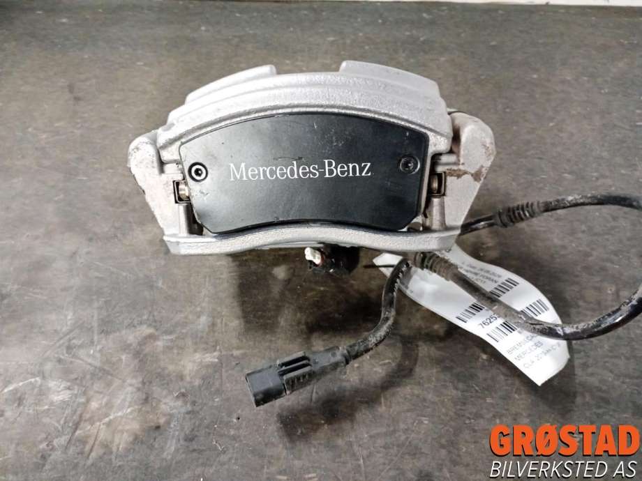 Bremsecaliper høyre foran til Mercedes CLA 2019-->> (C118) (C118) 