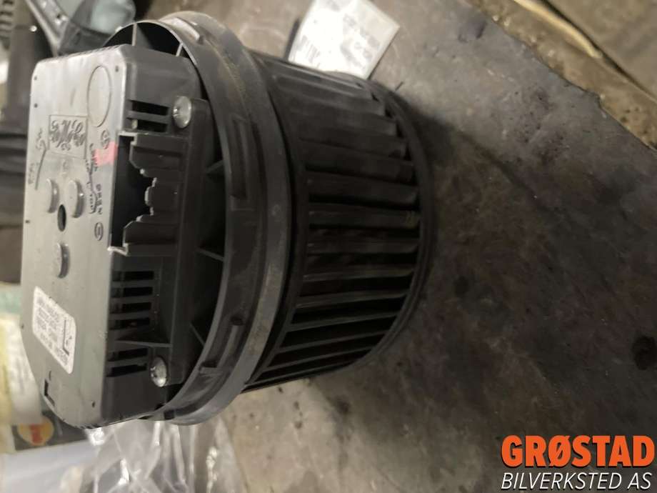 Varmeapparat motor til Volvo V50, 2007-2012 (Fase 2)  (31390437)