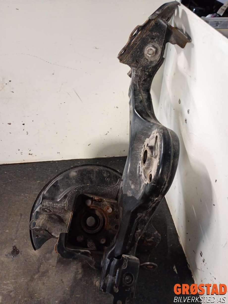 Hjulspindel venstre bak til Toyota Yaris Cross (SUV) 2021-->>  (4872052050|)