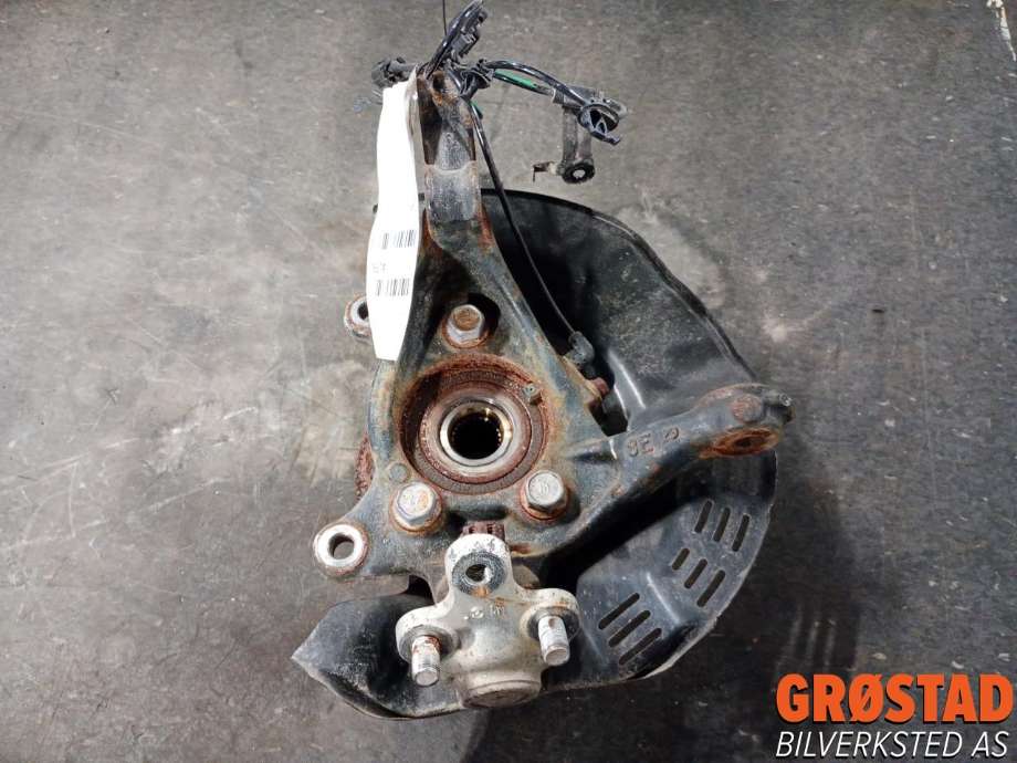 Hjulspindel høyre foran til Toyota Yaris Cross (SUV) 2021-->>  (4321102410|)