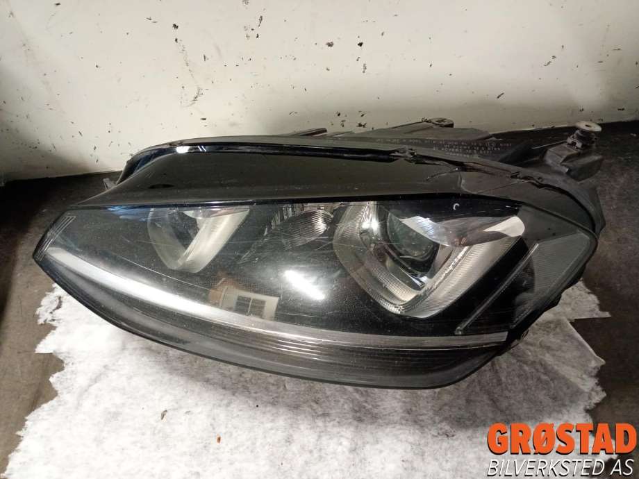 Frontlykt venstre xenon til VW Golf VII 2012-2017 (Fase 1)  (5G1 941 753|)