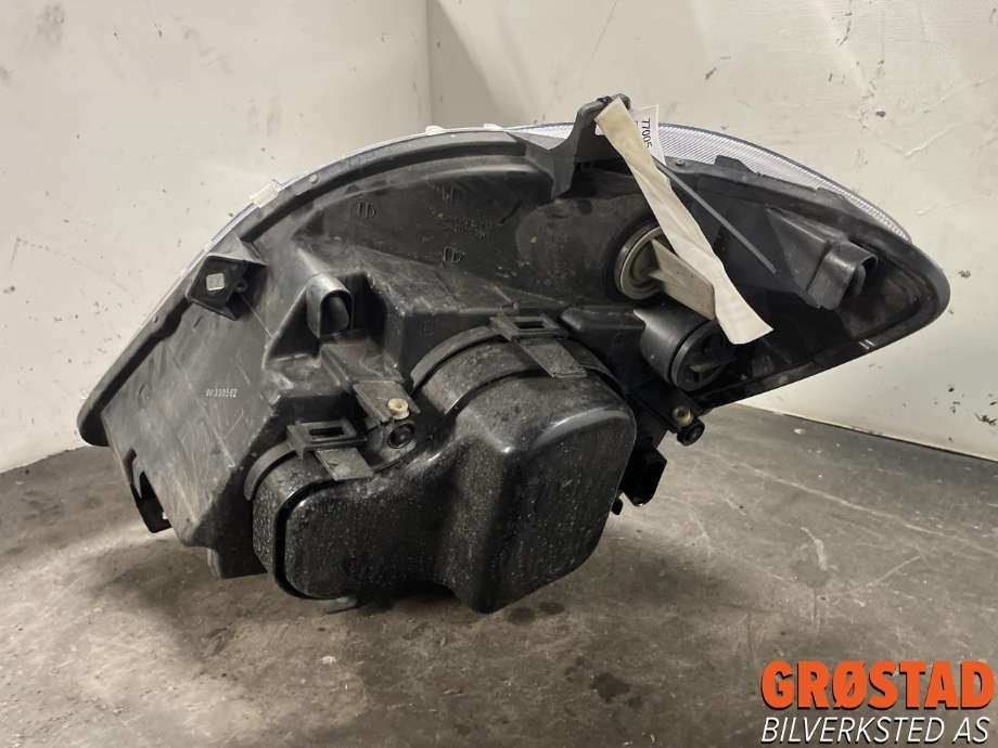 Frontlykt høyre halogen til Mercedes Sprinter 2006-2013 (Fase 1) (906) (906) (A 906 820 06 61|)