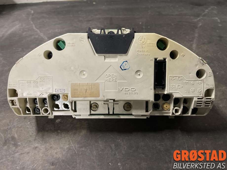 Instrumentpanel til BMW 8-Serie 1989-1999 (E31) (E31) (62 11 8 354 251|62 11 1 383 326|)