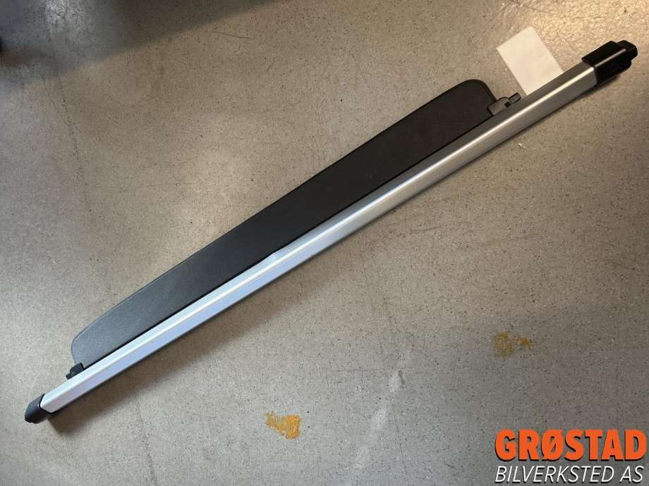 Bagasjerom rollon til Mitsubishi Outlander, 2015-->> (Type III, Fase 2)  (7237A146XA)