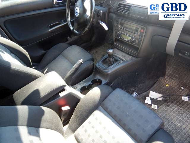 VW Passat, 2001-2005 (B5,3BG) (8D0 863 821 Q)