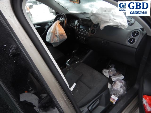 VW Tiguan, 2011-2016 (Type I, Fase 2) (VW|3C1 820 015 T)