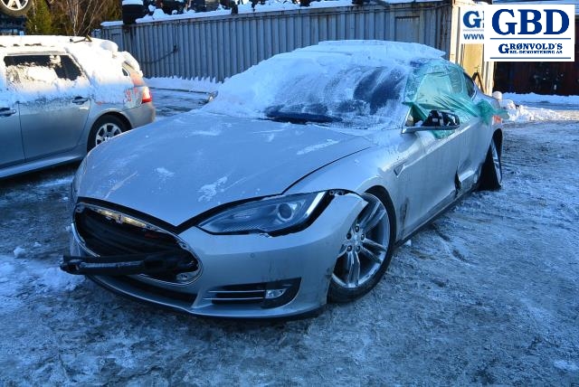 Tesla Model S, 2013-2016 (Fase 1)