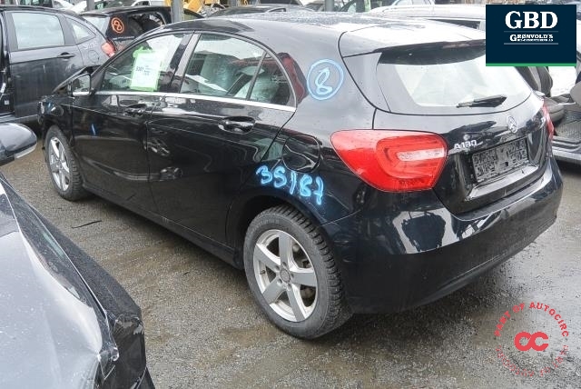 Mercedes A-Klasse 2012-2018 (W176) (W176), Motorkode: OM651.901, Girkassekode: 72400300| A 246 370 86 02