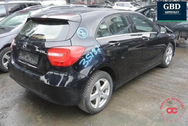 Mercedes A-Klasse 2012-2018 (W176) (W176), Motorkode: OM651.901, Girkassekode: 72400300| A 246 370 86 02