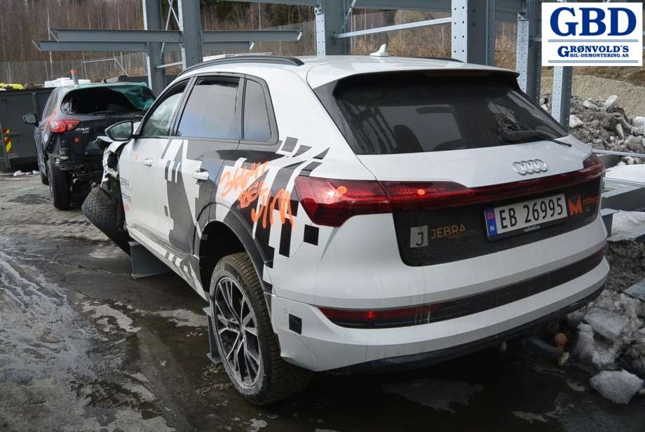 Audi e-tron, 2018- (4KE035621)