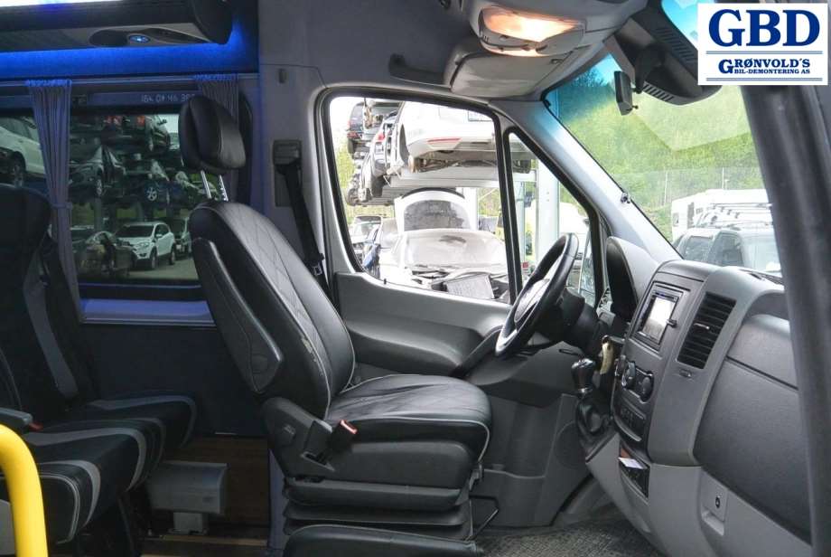 Mercedes Sprinter, 2018- (907/910) (A 906 501 02 01)