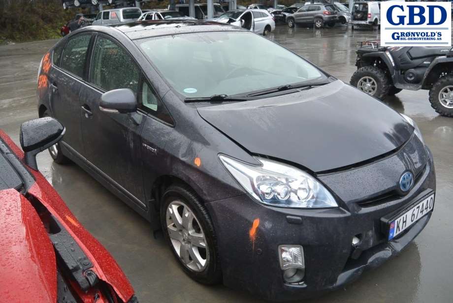 Toyota Prius, 2009-2016 (Type III, combi) (4459047050)