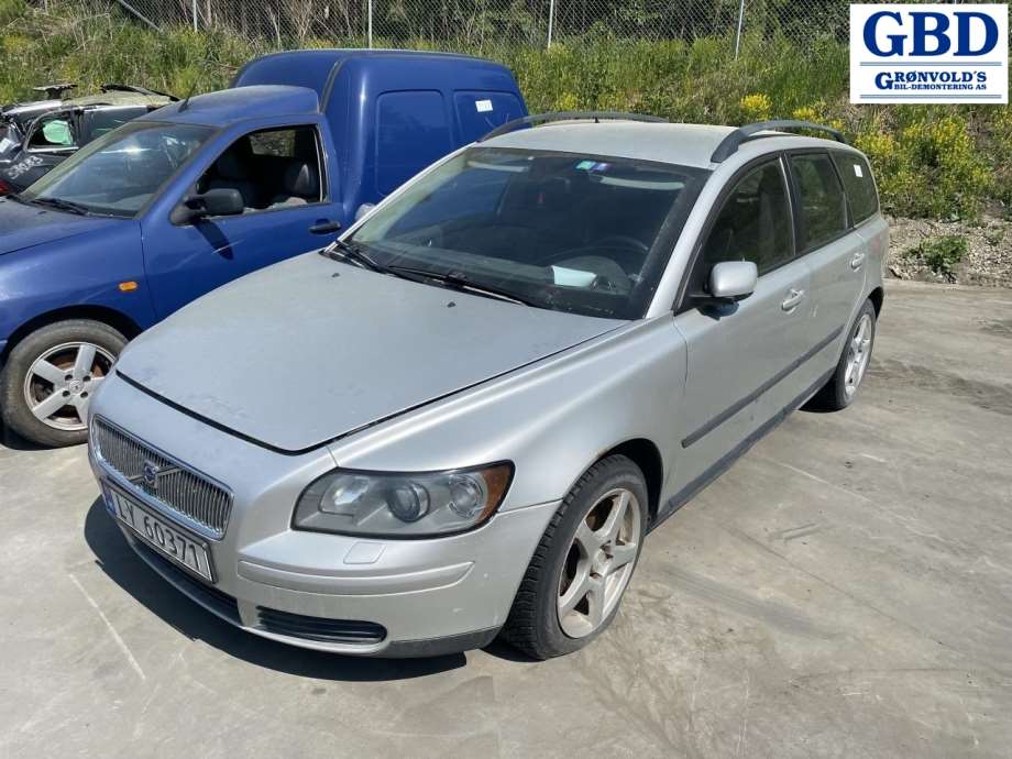 Volvo V50, 2004-2007 (Fase 1)