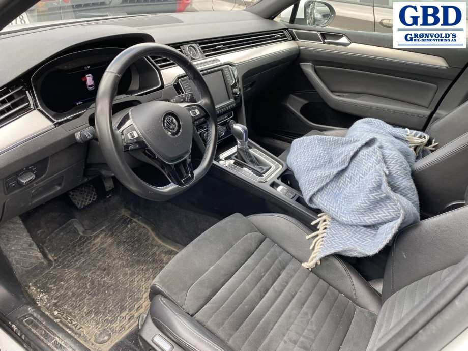 VW Passat, 2015-2019 (B8, Fase 1) (3Q0 615 423 B)