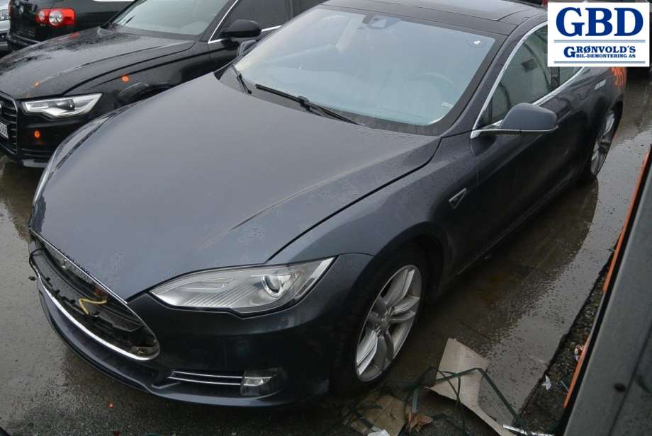 Tesla Model S, 2013-2016 (Fase 1)