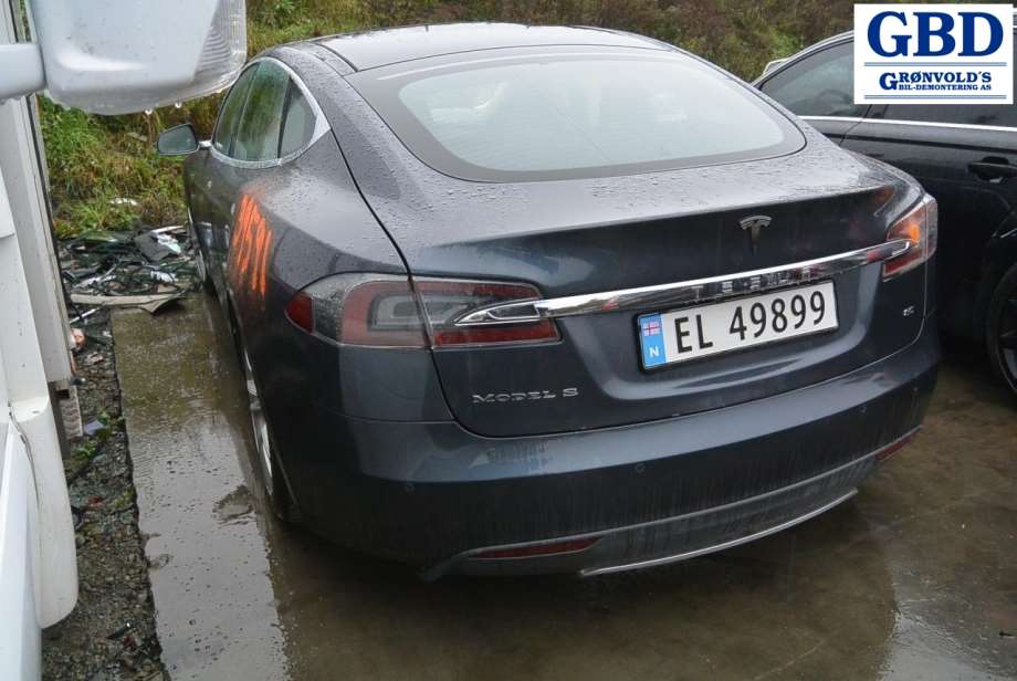 Tesla Model S, 2013-2016 (Fase 1)