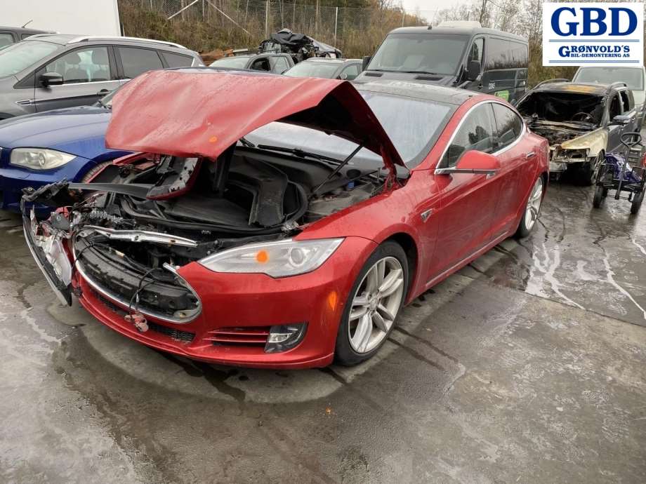 Tesla Model S, 2013-2016 (Fase 1)