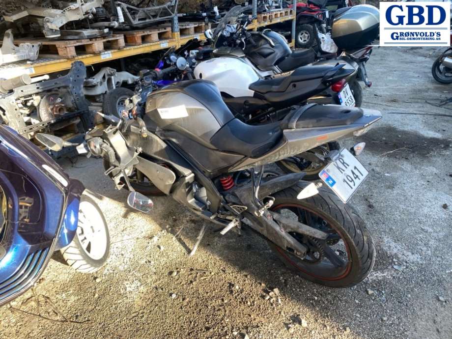 MC Yamaha parts car, Engine code: E3A4E, Gearbox code: 