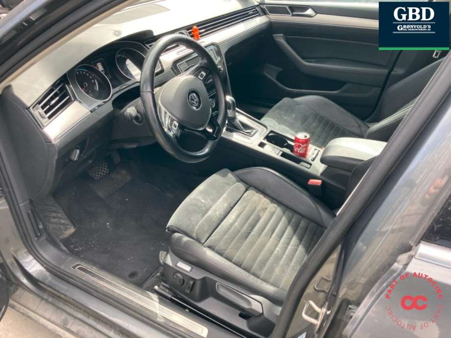 VW Passat, 2015-2019 (B8, Fase 1) (3G9 827 025 A|3G9 827 025)