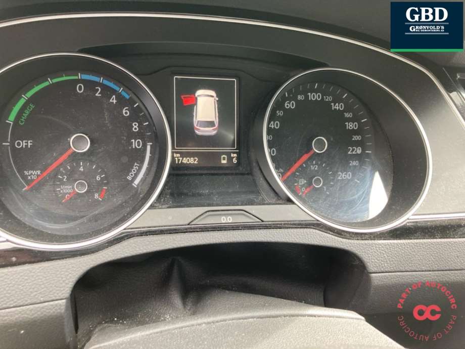 VW Passat, 2015-2019 (B8, Fase 1) (3G9 827 025 A|3G9 827 025)