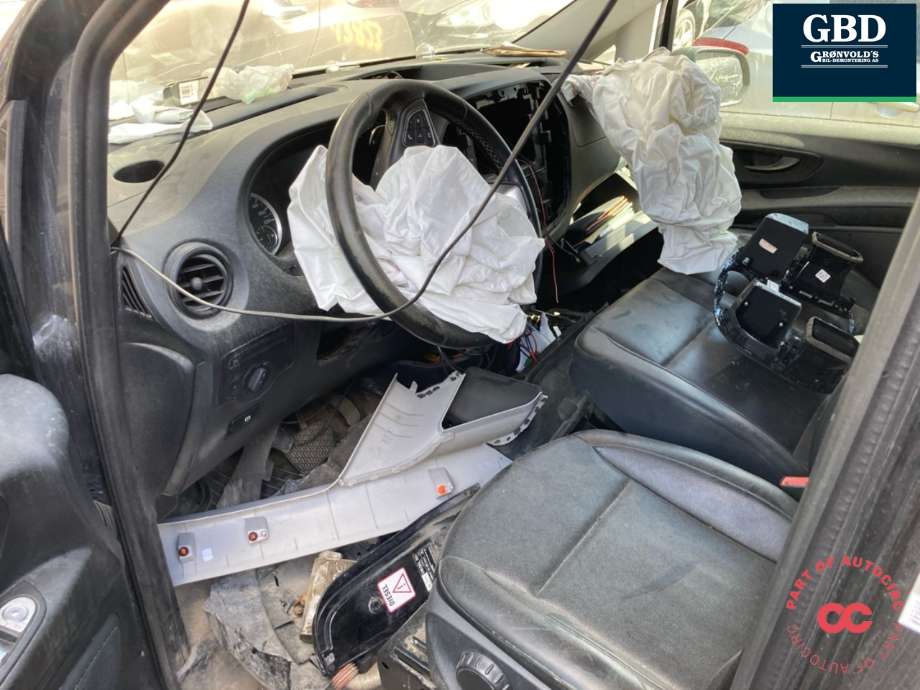 Mercedes Vito 2014-->> (W447) (W447), Motorkode: OM651.950, Girkassekode: A 447 270 74 00