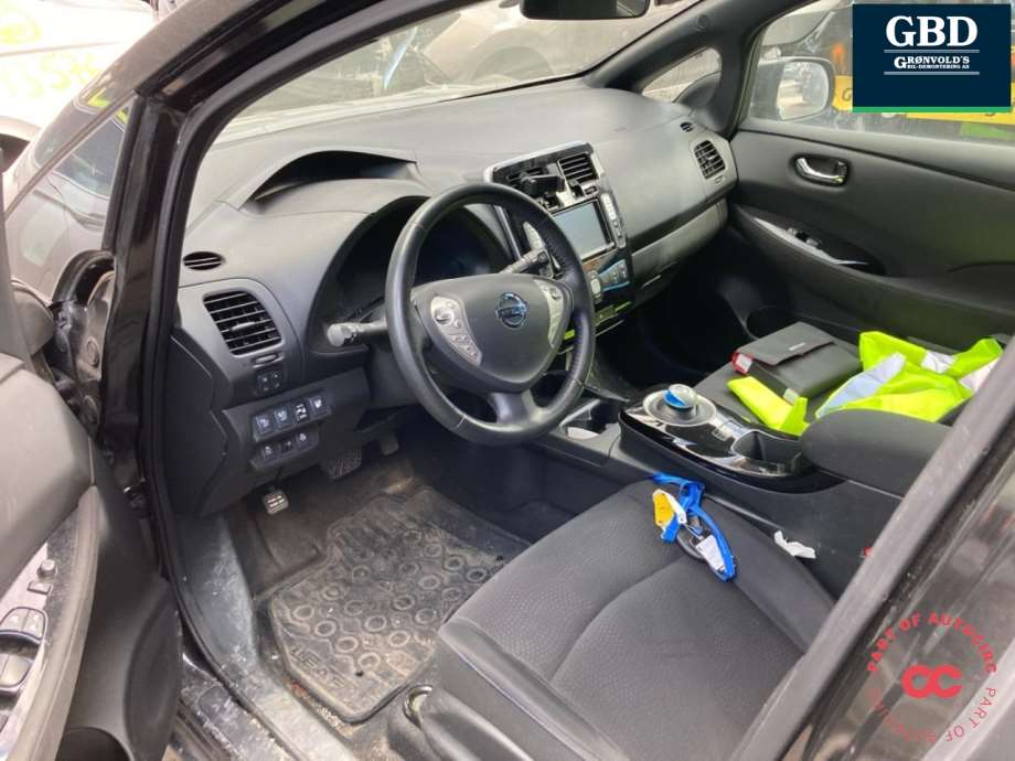 Nissan Leaf, 2011-2017 (Type I) ()