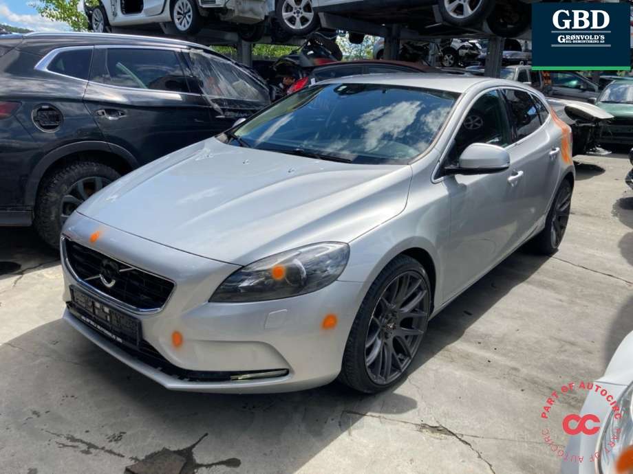 Volvo V40 2012-2019 , Motorkode: D4162T, Girkassekode: 36011555