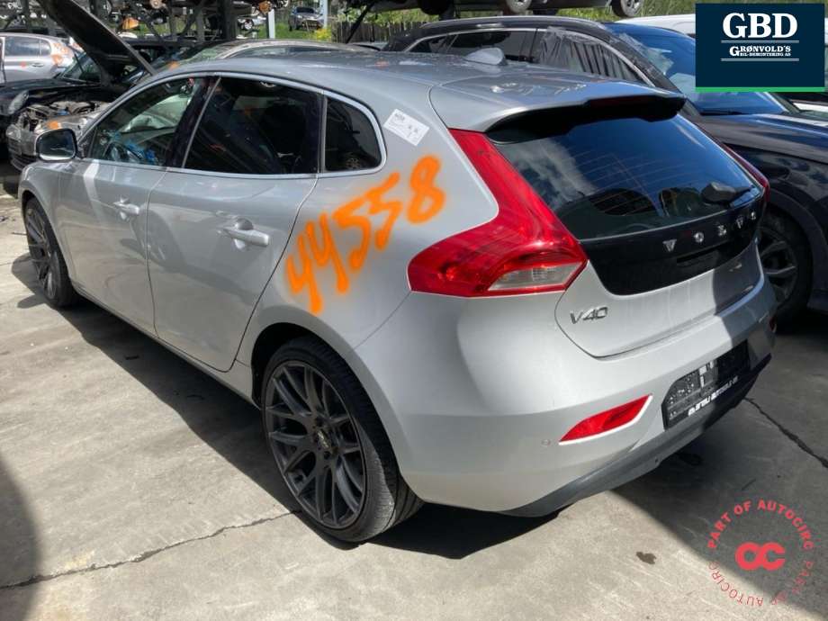 Volvo V40 2012-2019 , Motorkode: D4162T, Girkassekode: 36011555