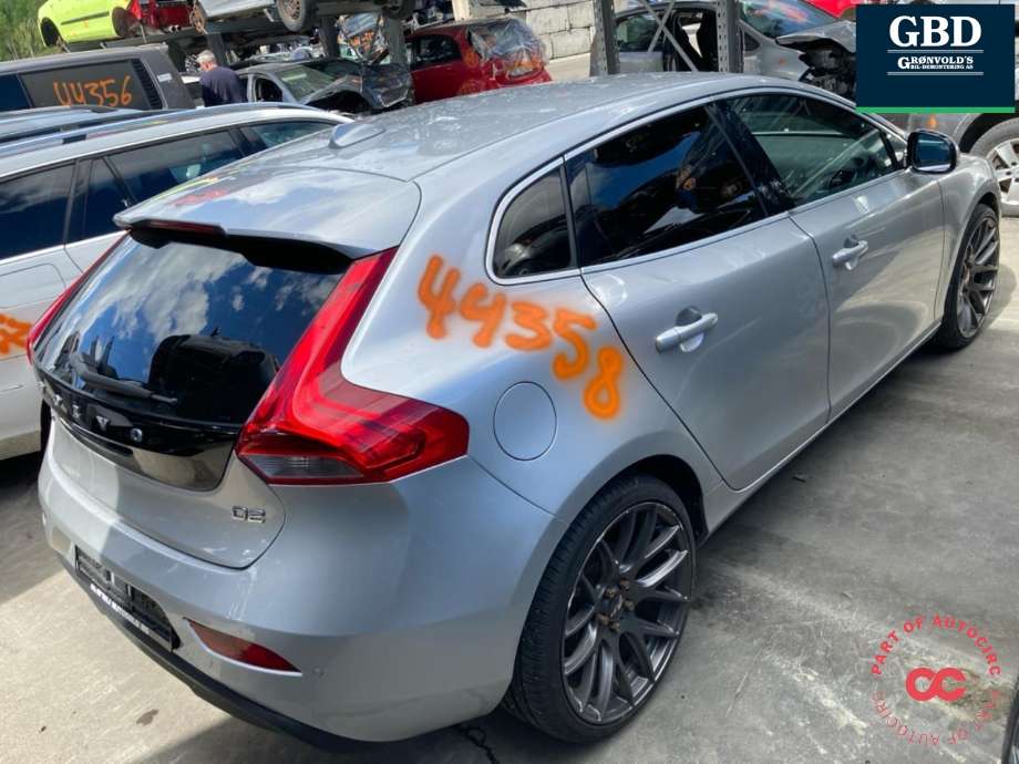 Volvo V40 2012-2019 , Motorkode: D4162T, Girkassekode: 36011555