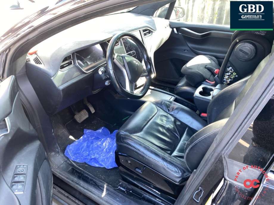 Tesla Model X 2016-->> delebil , Motorkode: L2S, Girkassekode: