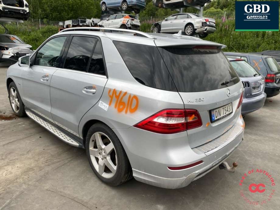 Mercedes ML 2011-2015 (Fase 1) (W166) (W166), Motorkode: OM642.826, Girkassekode: 166 270 54 00