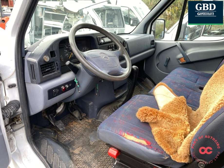 Mercedes Sprinter 1995-2006 (903) (903), Motorkode: OM602.980, Girkassekode: 001 260 36 00