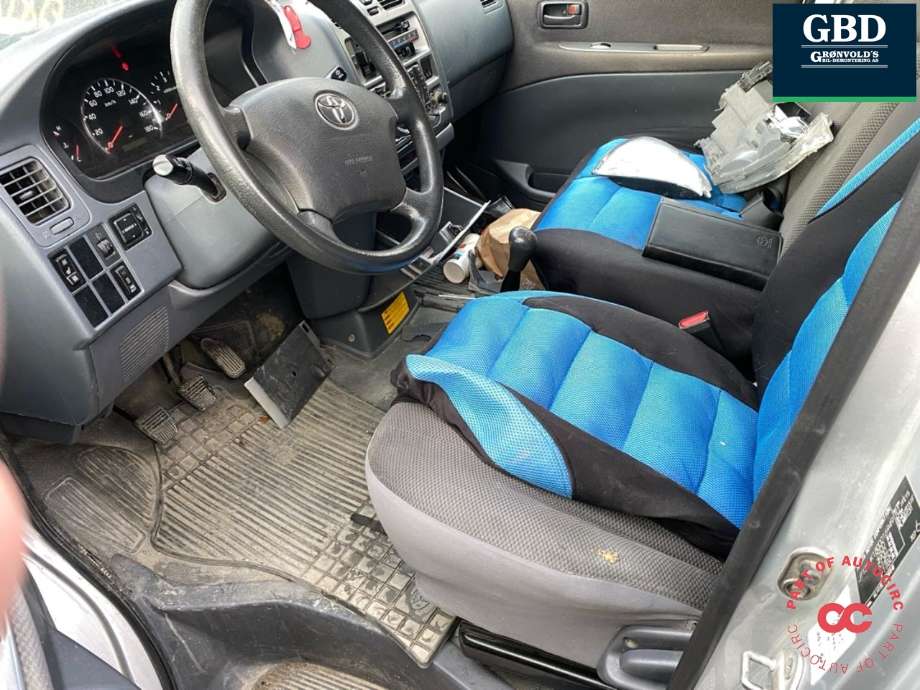 Toyota Hiace 2007-2012 (Fase 3) , Motorkode: 2KD-FTV, Girkassekode: 3303026A60