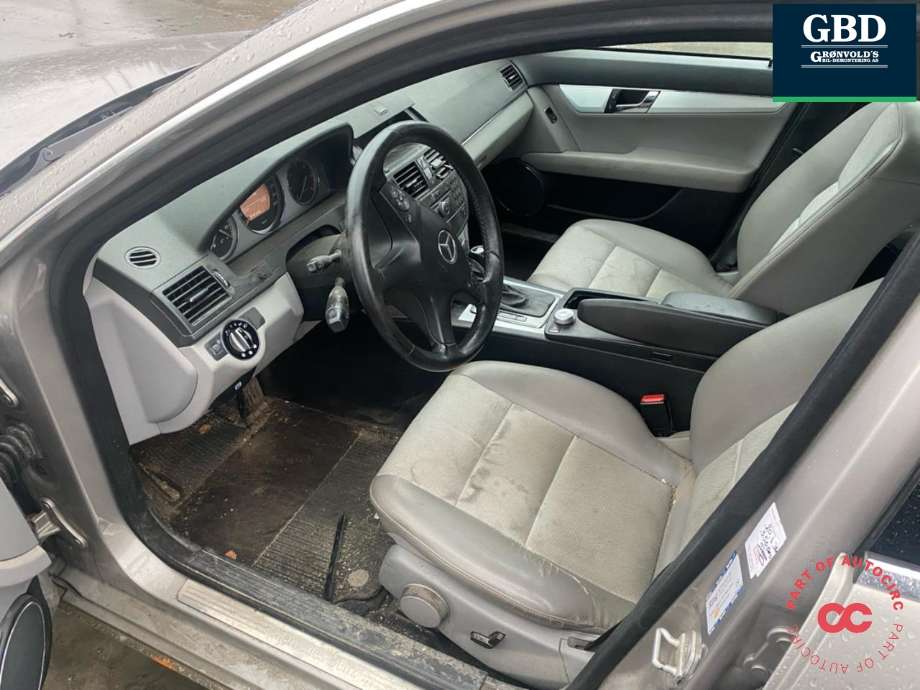 Mercedes C-Klasse 2007-2011 (Fase 1) (W204) (W204), Motorkode: OM646.811, Girkassekode: A 203 270 01 00