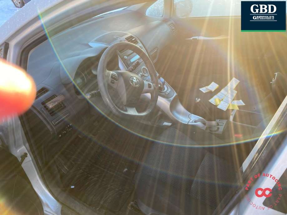 Toyota Auris 2010-2012 (Type I, Fase 2) , Motorkode: 2ZR-FXE, Girkassekode: 3090047061
