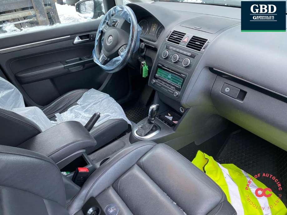 VW Touran 2010-2015 (Type I, Fase 3) , Motorkode: CFJA, Girkassekode: PBE