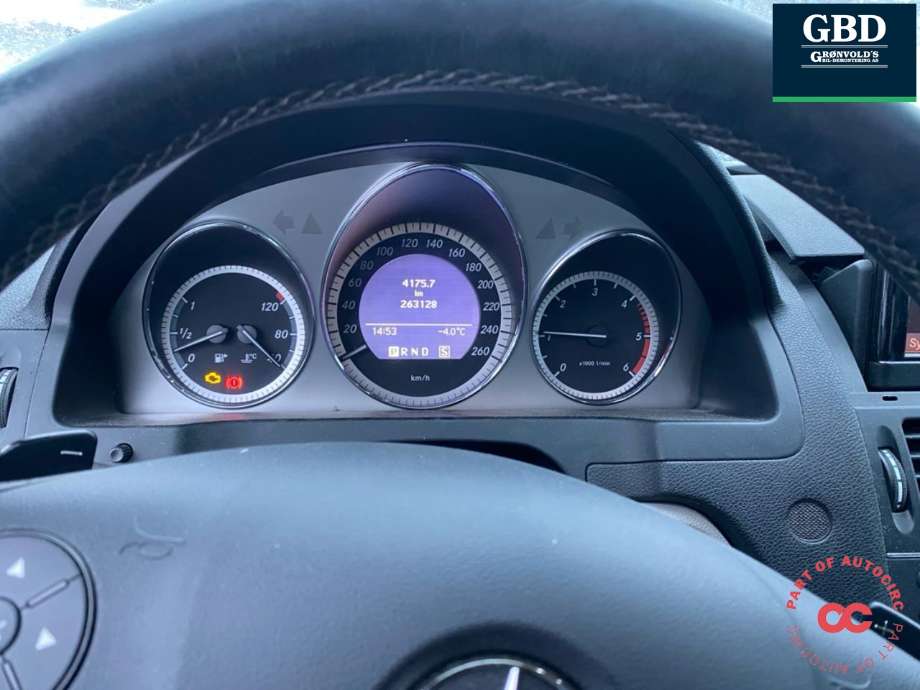 Mercedes C-Klasse 2007-2011 (Fase 1) (W204) (W204), Motorkode: OM646.811, Girkassekode: A 210 270 07 01