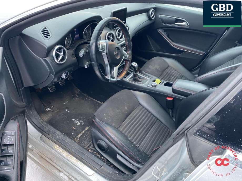 Mercedes CLA 2013-2019 (C117) (C117), Motorkode: M270.910, Girkassekode: A 246 360 12 00