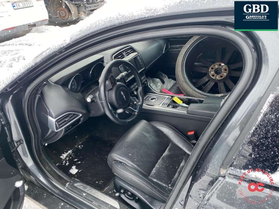 Jaguar XE 2015-->> , Motorkode: 204DTA, Girkassekode: T2H3541