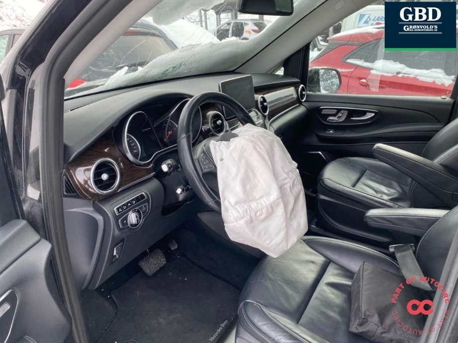Mercedes V-Klasse 2014-->> (W447) (W447), Motorkode: OM651.950, Girkassekode: A 447 270 22 00
