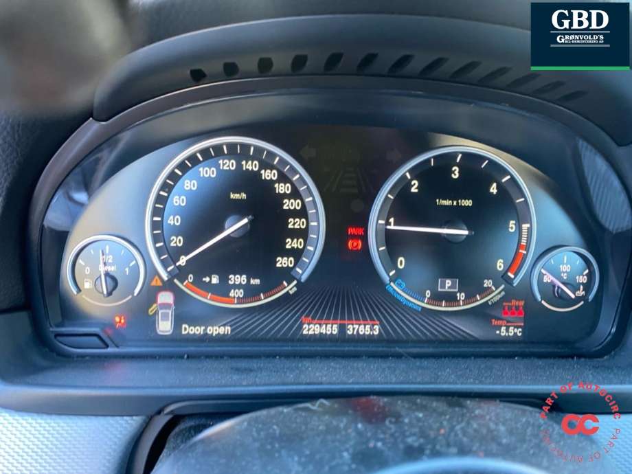 BMW 5-Serie 2010-2017 (F10/F11) (F10/F11), Motorkode: N57D30C, Girkassekode: 24 00 7 642 972