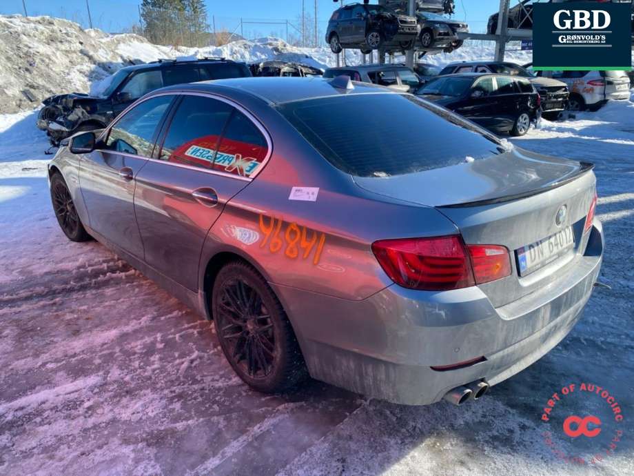 BMW 5-Serie 2010-2017 (F10/F11) (F10/F11), Motorkode: N57-D30A, Girkassekode: 24 00 7 640 082