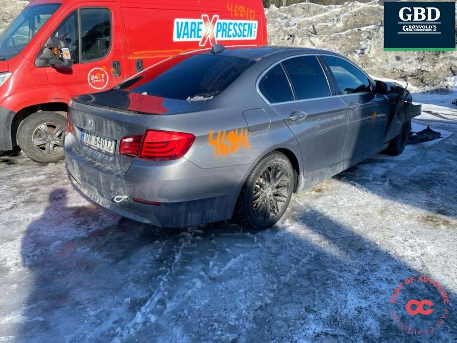 BMW 5-Serie 2010-2017 (F10/F11) (F10/F11), Motorkode: N57-D30A, Girkassekode: 24 00 7 640 082