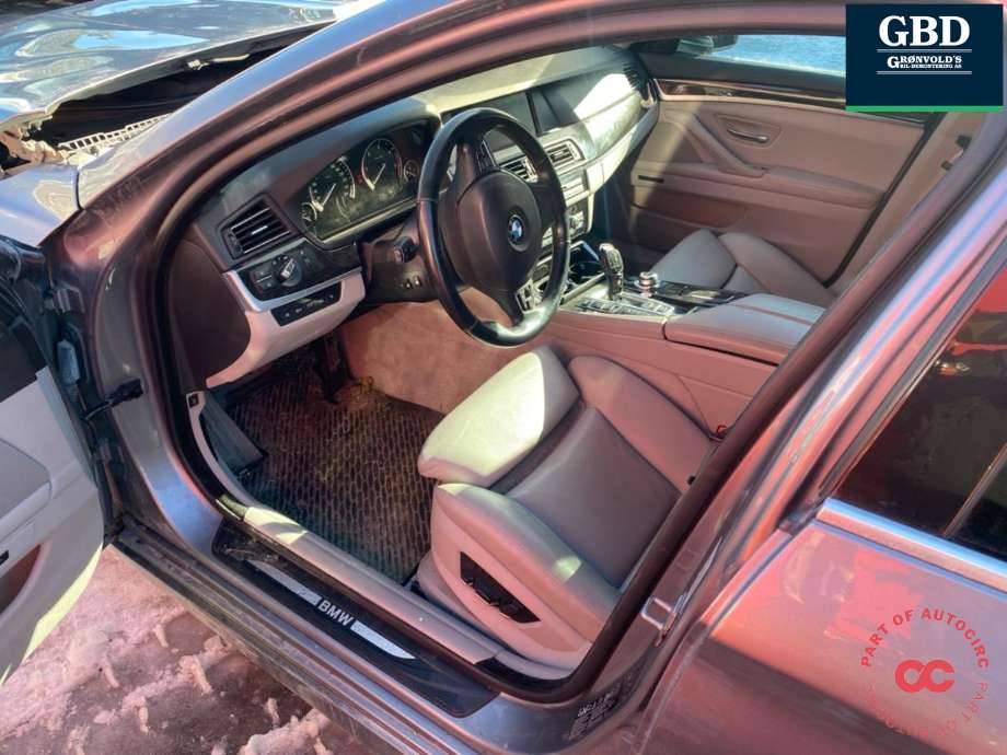 BMW 5-Serie 2010-2017 (F10/F11) (F10/F11), Motorkode: N57-D30A, Girkassekode: 24 00 7 640 082