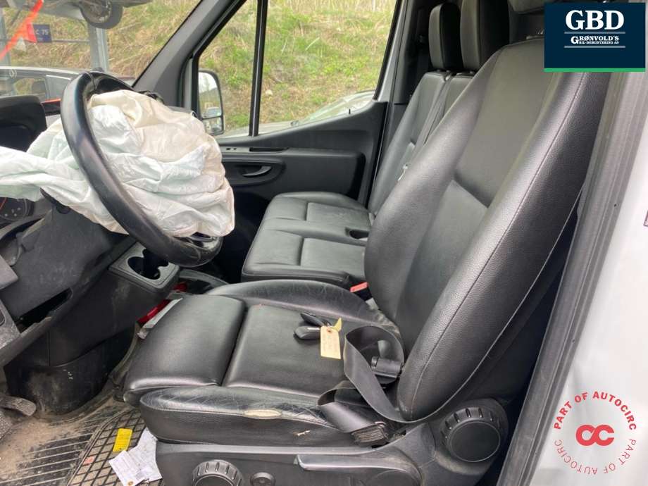 Mercedes Sprinter 2018-->> (907/910) (907/910), Motorkode: OM651.958, Girkassekode: A 907 270 03 00