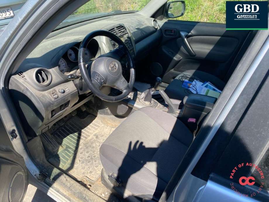 Toyota RAV4 2000-2006 (Type II) , Motorkode: 1CD-FTV, Girkassekode: 3030042140